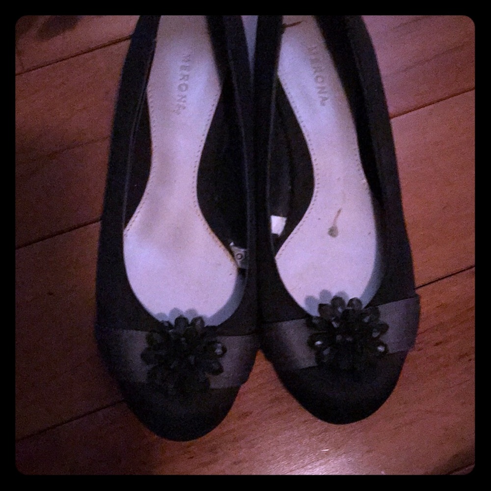 Black shoes